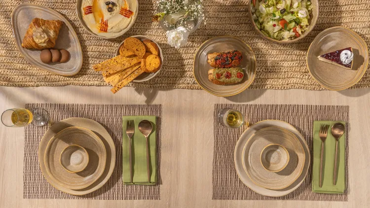 Ceramic Crockery 101: Choosing the Best Pieces for Your Kitchen